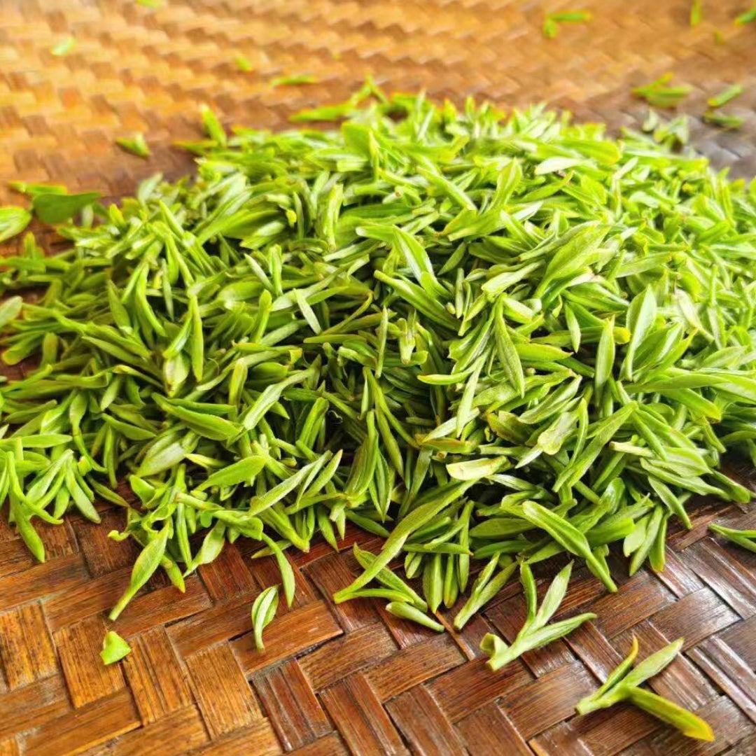 BiLuoChun Loose Leaf Green Tea One bud with one leaf
