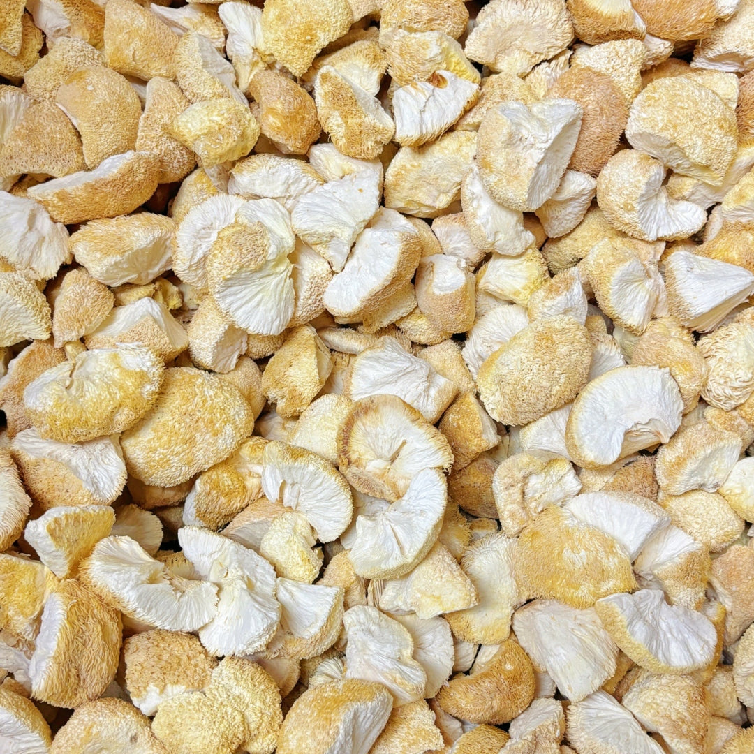 Dried Lion's Mane Mushroom chunks & Dried Hericium Erinaceus Mushroom