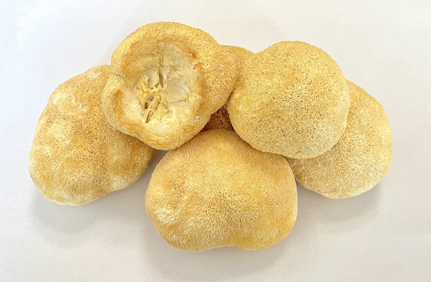 Dried Lion's Mane Mushroom & Dried Hericium Erinaceus Mushroom naturalmorelmushroom